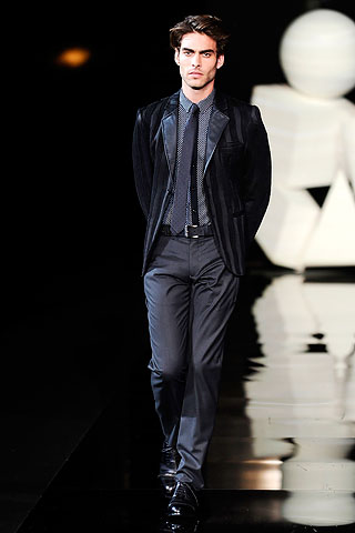 Emporio Armani / - 2010-2011